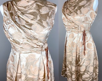 Gouden cocktailjurk jaren 50/60 || Midcentury feestjurk met bloemen