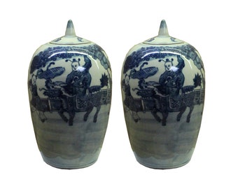 Lot of 2 Blue White Small Oriental Graphic Porcelain Point Lid Jars ws107E