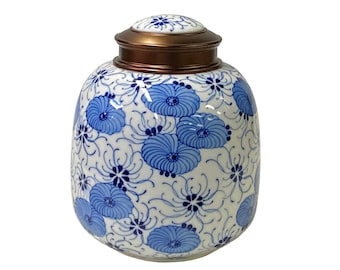 Oriental Handmade Blue White Porcelain Metal Lid Container Urn ws1744E