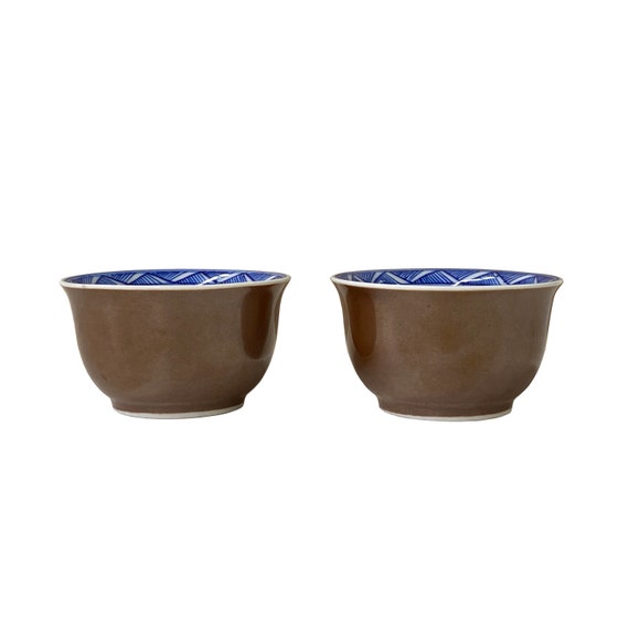 2 x Chinese Porcelain Brown Blue White Scenery Cup Display Art ws2785S 2 x Chinese Porcelain Brown Blue White Scenery Cup Display Art ws2785S
