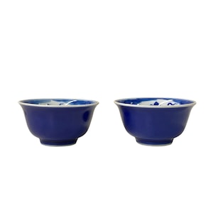 2 x Chinese Porcelain Blue White Fishes Scenery Cup Display Art ws2784S 2 x Chinese Porcelain Blue White Fishes Scenery Cup Display Art ws2784S