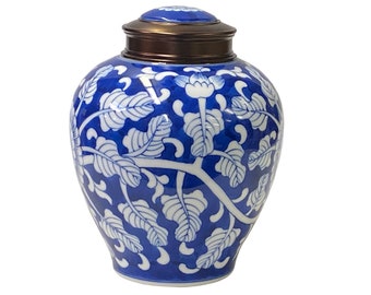 Oriental Handmade Blue White Porcelain Metal Lid Container Urn ws1719E