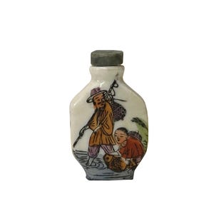 Chinese White Porcelain Bottle with People Figure Graphic ws1259E