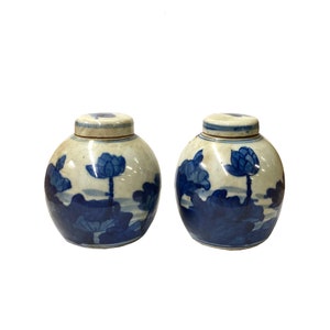 Pair Blue White Mini Oriental Graphic Porcelain Ginger Jars ws949E image 1