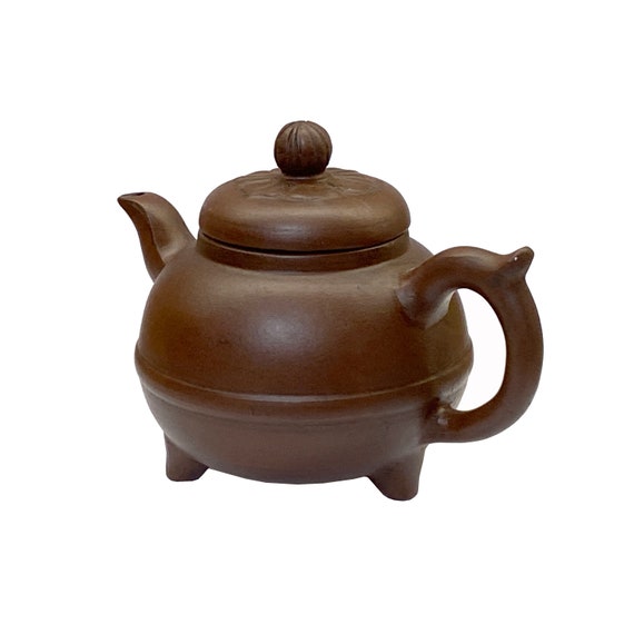 Chinese Handmade Yixing Zisha Clay Teapot With Artistic Accent ws2228S Chinese Handmade Yixing Zisha Clay Teapot With Artistic Accent ws2228S