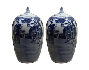 Lot of 2 Blue White Small Oriental Graphic Porcelain Point Lid Jars ws108E