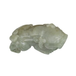 Fengshui Figure Hand Carved Chinese Natural Jade Pixiu Pendant n525E image 5