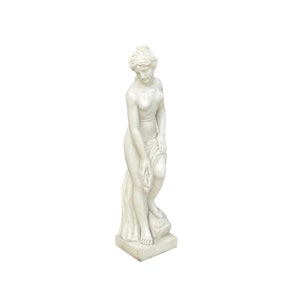 48 White Marble Hand-carved Bathing Venus Aphrodite Statue Sculpture ws3749E image 7