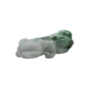Hand Carved Natural Green Jade Feng Shui Lucky Pixiu Figure Pendant k196NE