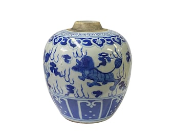 Oriental Handpaint Foo Dog Small Blue White Porcelain Ginger Jar ws2326E