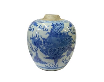 Oriental Handpaint Dragon Small Blue White Porcelain Ginger Jar ws2331E