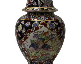 Chinese Oriental Famille Rose Porcelain Black Scenery Round Jar cs3057S Chinese Oriental Famille Rose Porcelain Black Scenery Round Jar cs3057S