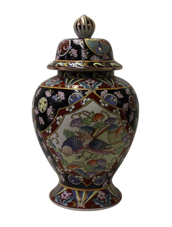 Chinese Oriental Famille Rose Porcelain Black Scenery Round Jar cs3057S Chinese Oriental Famille Rose Porcelain Black Scenery Round Jar cs3057S