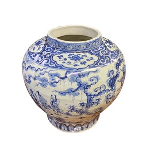 Vintage Chinese Blue White Porcelain Scenery Fat Body Vase Jar ws2718E image 3