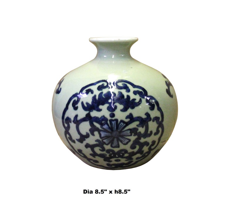 Chinese Oriental Ceramic Light Celadon Green Blue Graphic Vase cs4108E