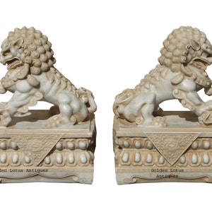 Pair Chinese Off White Marble Like Fengshui Foo Dogs cs1289E image 3