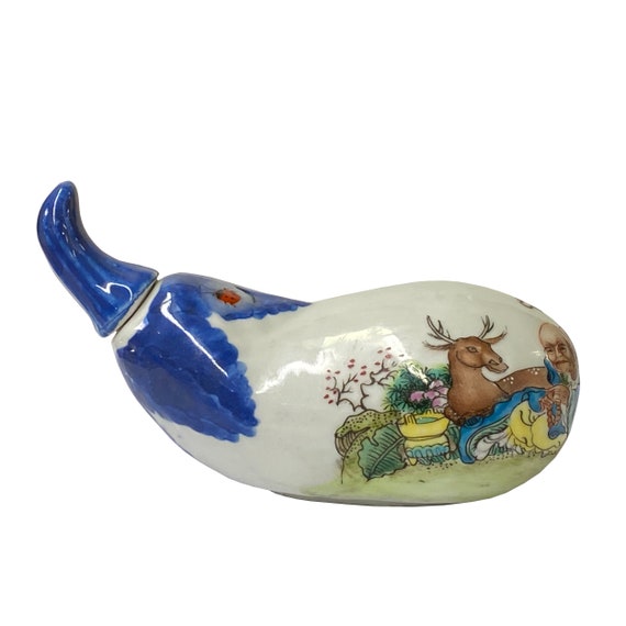 Chinese Porcelain Eggplant Shape Bottle Display Snuff Bottle cs605-4s Chinese Porcelain Eggplant Shape Bottle Display Snuff Bottle cs605-4s
