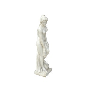 48 White Marble Hand-carved Bathing Venus Aphrodite Statue Sculpture ws3749E image 3