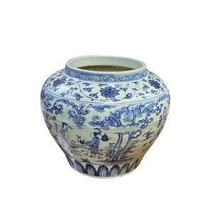 Vintage Chinese Blue White Porcelain Scenery Fat Body Vase Jar ws2717E image 3