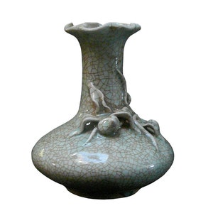 Chinese Celadon Crackle Ceramic Pottery Vase With 3D Floral Art cs107S Chinese Celadon Crackle Ceramic Pottery Vase With 3D Floral Art cs107S