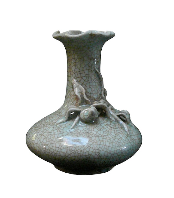 Chinese Celadon Crackle Ceramic Pottery Vase With 3D Floral Art cs107S Chinese Celadon Crackle Ceramic Pottery Vase With 3D Floral Art cs107S