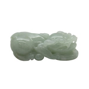 Chinese Hand Carved Natural Green Jade Feng Shui Lucky Pixiu Figure Pendant k349NE