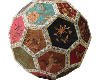 Chinese Hexagon Embroidery Art Ball Shape Accent Display cs2161E