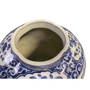 Vintage Chinese Blue White Porcelain Scenery Fat Body Vase Jar ws2718E image 7