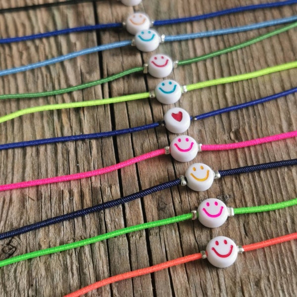 Armband mit Smiley - SMILE Freundschaftsarmband, JGA, Armbändchen