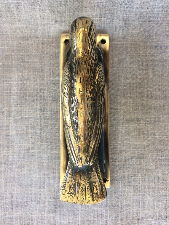VINTAGE ANTIQUE STYLE HAND MADE SOLID BRASS BIRD SCULPTURE DOOR KNOCKER