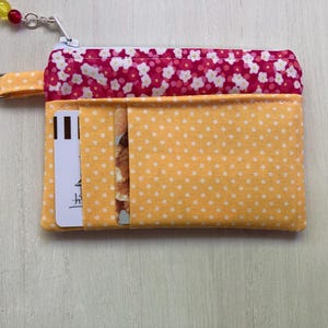 Porte-monnaie porte-cartes fleurs fuchsia