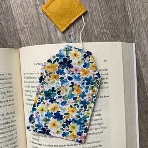 Blue and Yellow Floral Tea Bag Book Mark