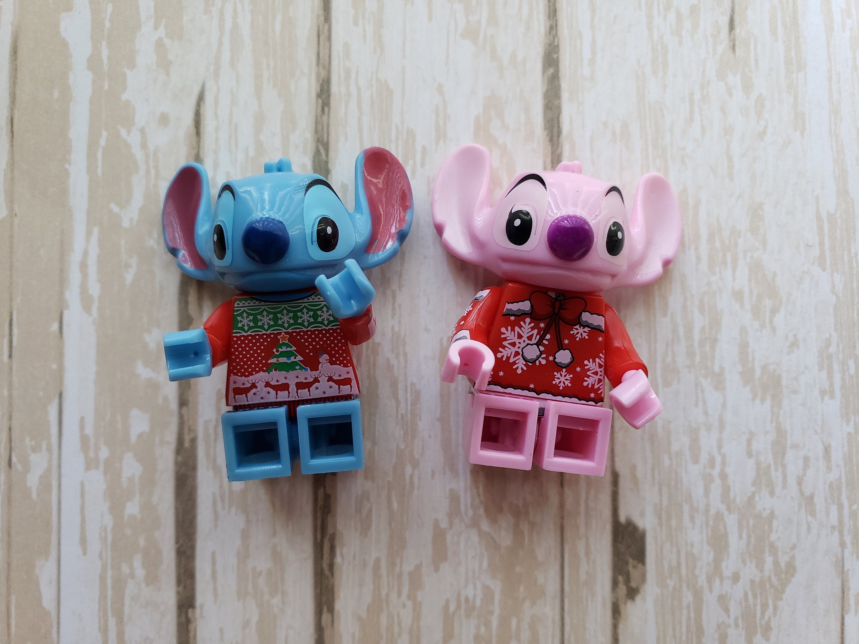 RARE Mini LEGO Stitch Angel with Ugly Christmas Sweater Disney FE Gift  Disneyland Disneyworld Legoland Holiday Lilo Santa