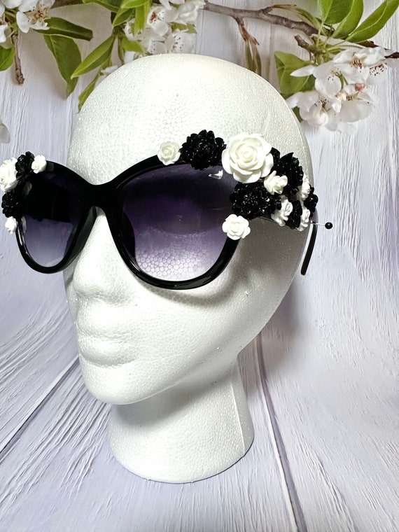 Retro cat eye sunglasses with roses and pearls Pink Cat Eye Sunglasses: Rhinestone & Pearl Embellished  main image 3