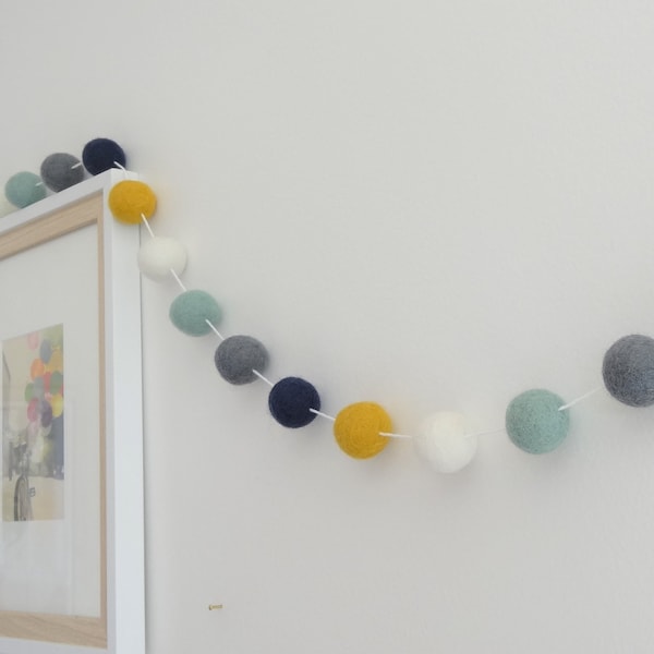 Felt balls garland/mustard mint grey white/pompom garland/girl room/soft color/Modern kid room/Nursery garland/felt garland/kid garland/