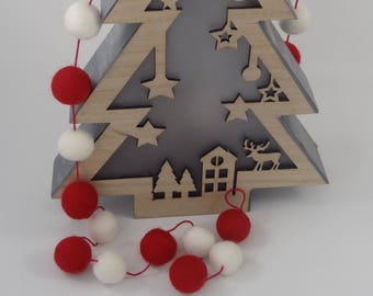 CHRISTMAS Felt balls garland/Pompom garland/Modern christmas/Green red white/Scandinavian holidays/christmas tree garland/christmas decor