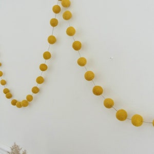 Felt balls garland Hemp mustard/ocher/yelow/Kids room/Nursery/playroom/baby shower/baby garland/pompom/sustainable purchase/boho