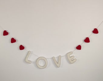 Love sign/Love banner/Valentine's day garland/red hearts felt garland/sustainable valentine's garland/pompom garland/eco friendly decoration