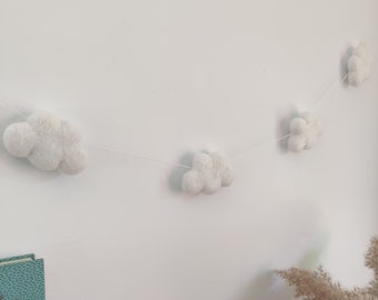 cloud felt garland/white garland/white nursery/clouds nursery/kids decor/Modern kids room/Boho Nursery/felt garland/unisex nursery/shower