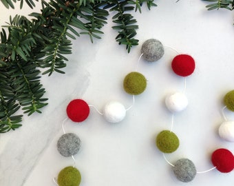 CHRISTMAS garland/Felt balls garland/green red white grey/Pompom garland/Modern holidays/christmas tree ornament/scandinavian christmas/