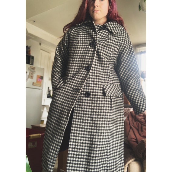 VTG black/white flannel coat - image 1