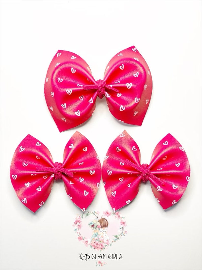 Pink heart bow
