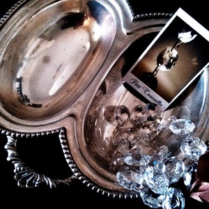 Double bowl for sweets.