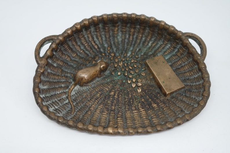 Art Nouveau bronze cuppin trayashtray France 1920s