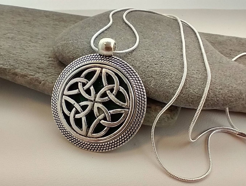 Gorgeous Celtic Necklace, Celtic Pendant Necklace image 4