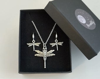 Silver Dragonfly Necklace Set, Dragonfly Jewelry Set, Dragonfly Earrings, Dragonfly Necklace, Nature Jewelry