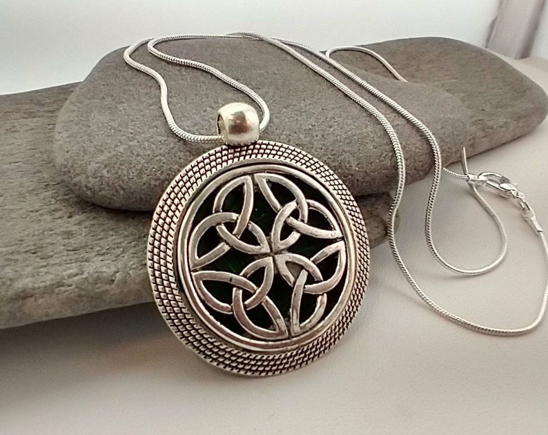 Gorgeous Celtic Necklace, Celtic Pendant Necklace image 9