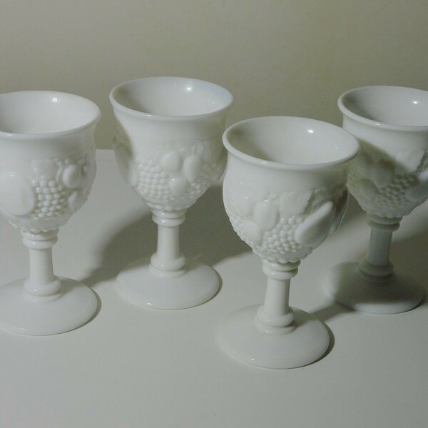 Della Robbia Glassware Etsy