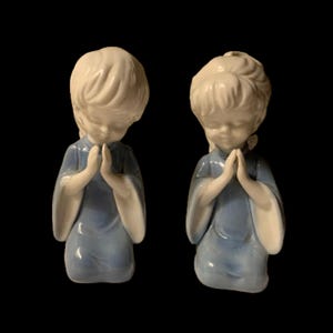 1960s Lefton China #565 Glazed Blue & White Ceramic Children Praying Angels, Boy and Girl (set of 2)