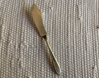 Antique 1915 Wm Rogers (now International Silver) Lufberry pattern Flat Handle Butter Spreader